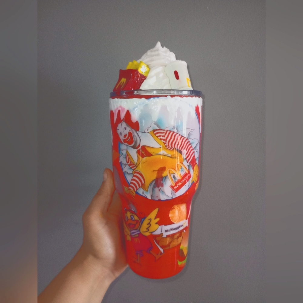 McDonald's 3d tumbler! - Picture 3 of 5